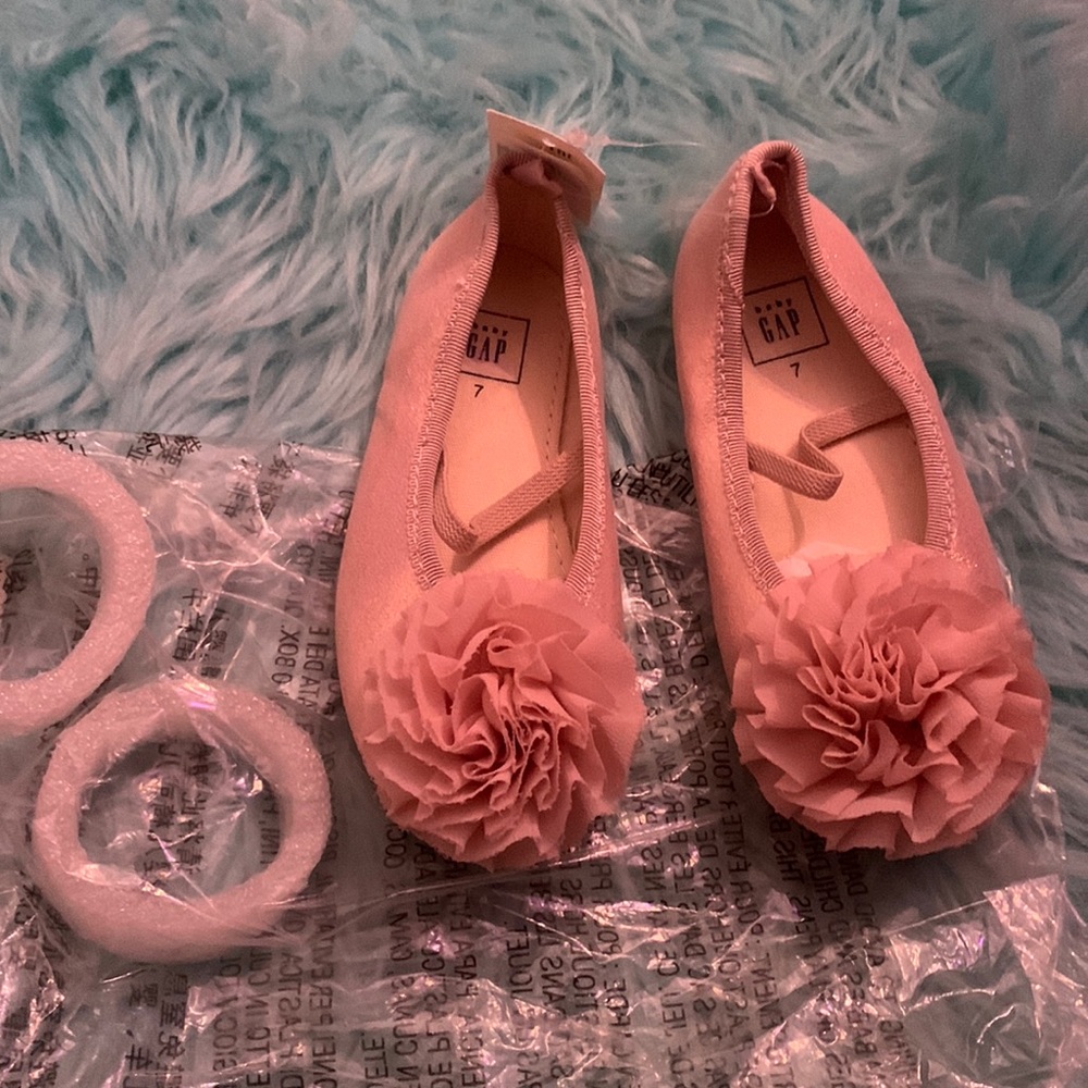 Dress shoes size 7